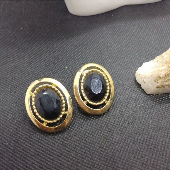 Gold onyx amulet earrings - Picture 1 of 2
